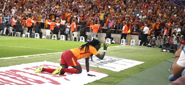 华体会体育官方网址-欧冠前瞻那不勒斯VS法兰克福，那不勒斯阵容大变动。，那不勒斯vs佛罗伦萨直播